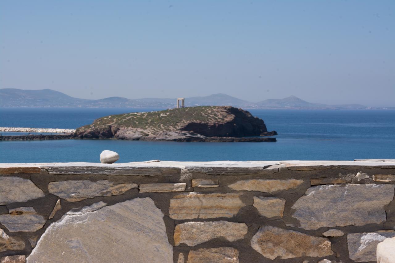 Iliada Suites Naxos City Camera foto